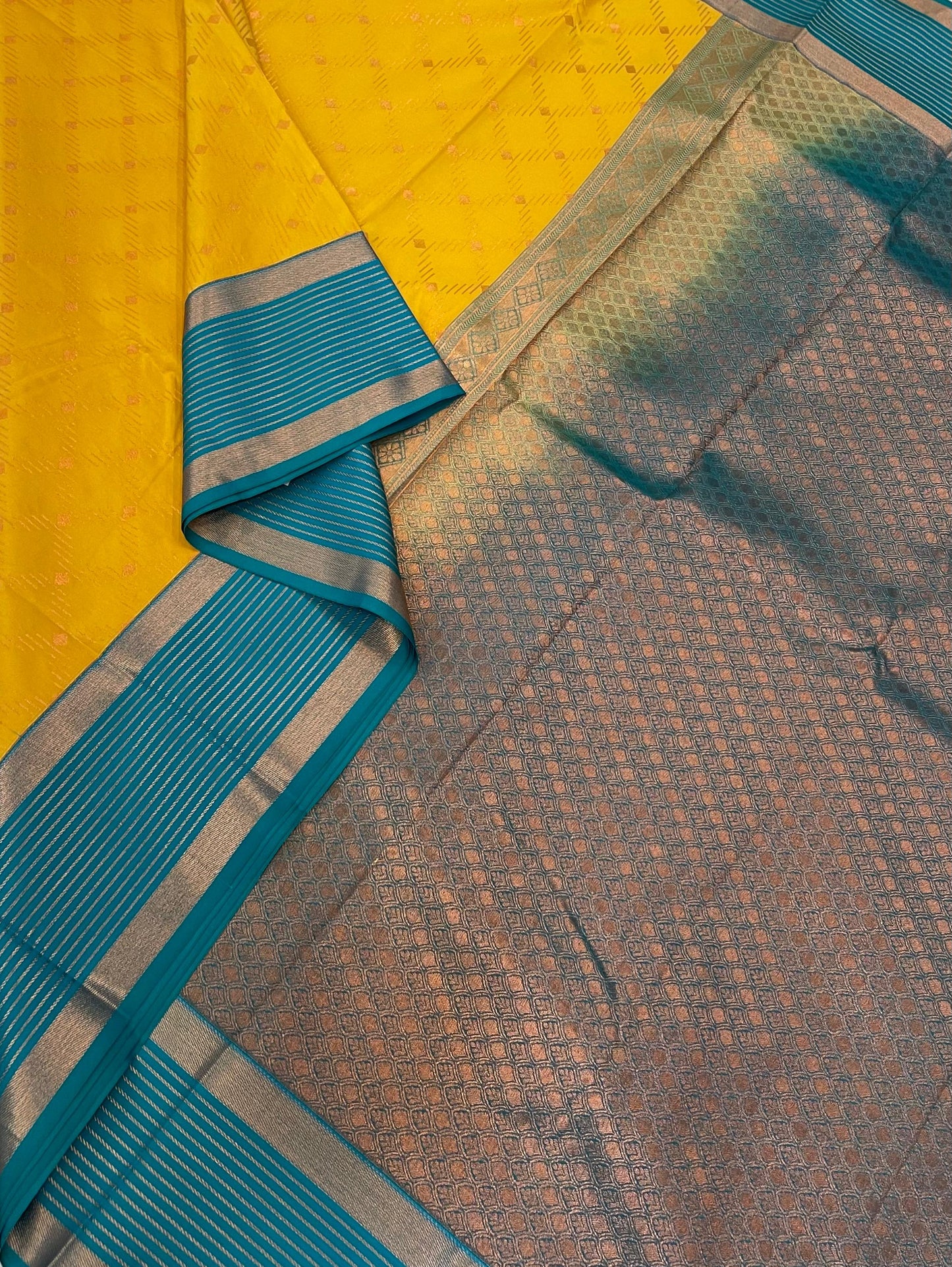 Vegan Silk Sarees Online| Cyan blue X Yellow