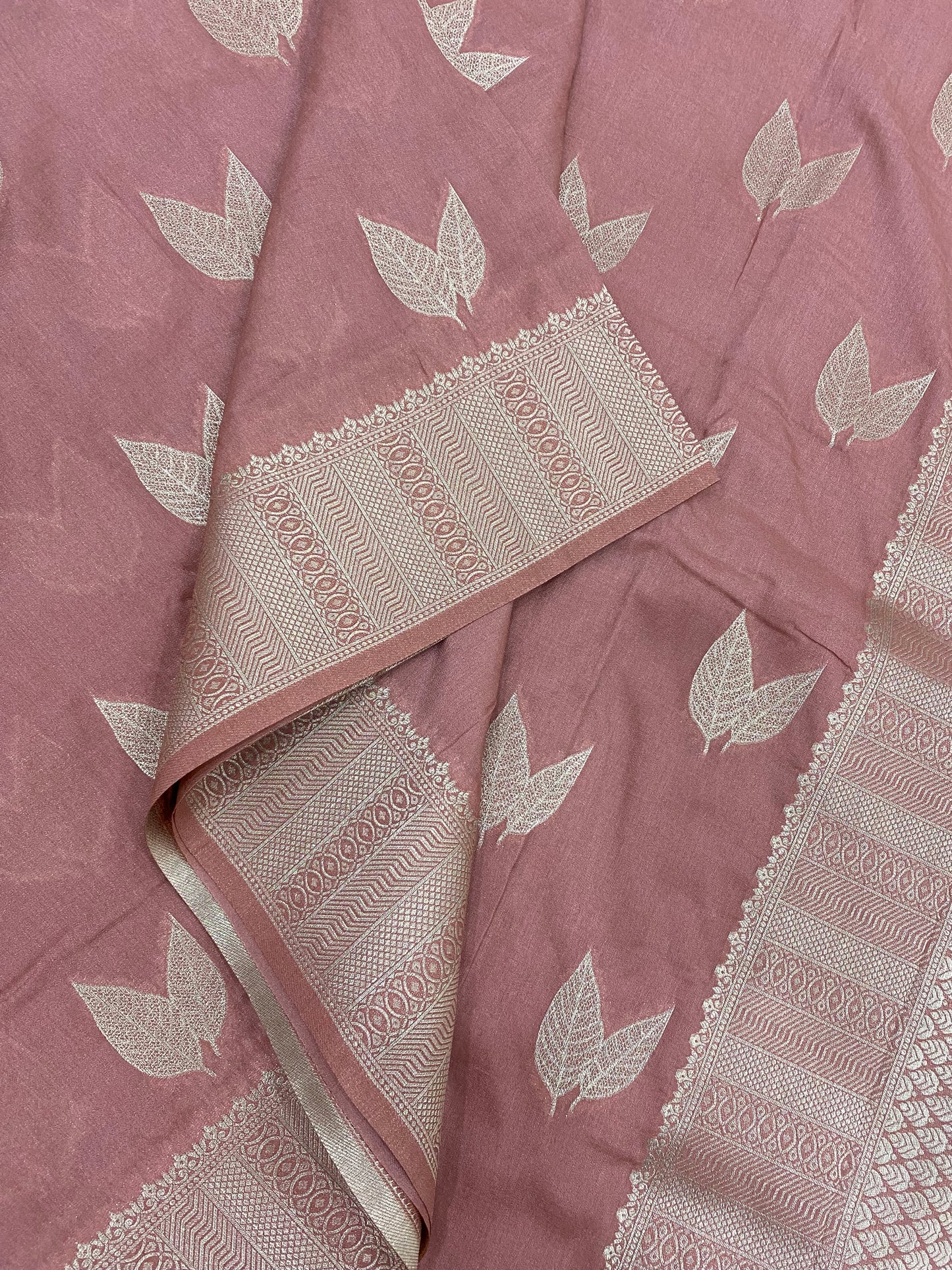 Banarasi | pastel pink | leaf X German silver Motif