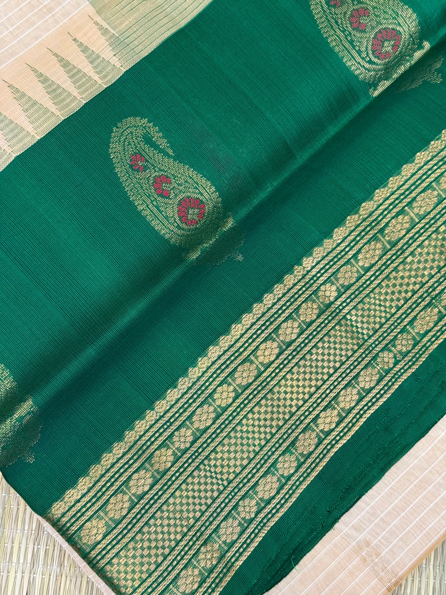 Silk Cotton Sarees  |mango border |lines motif