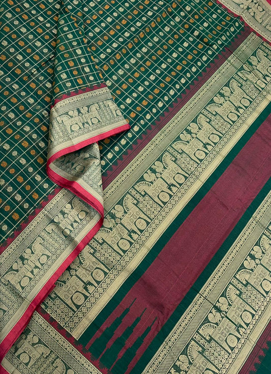 Pure Handloom Kanchi rich Cotton Saree | 1000 BUTTA X katta horse thread border| green X red