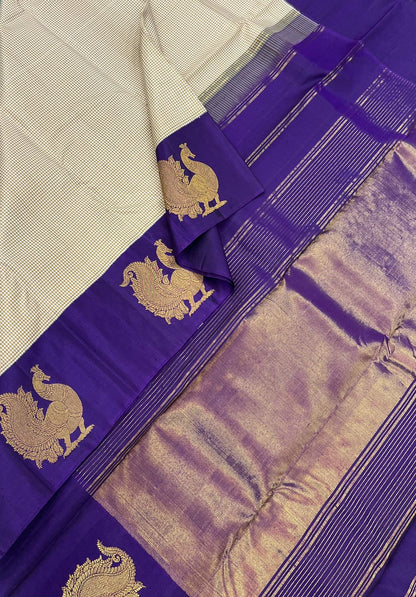 Pure Kanjivarams| Kasakasa kattam X Korvai border | Beige cream X violet | Mayil Zari BUTTA