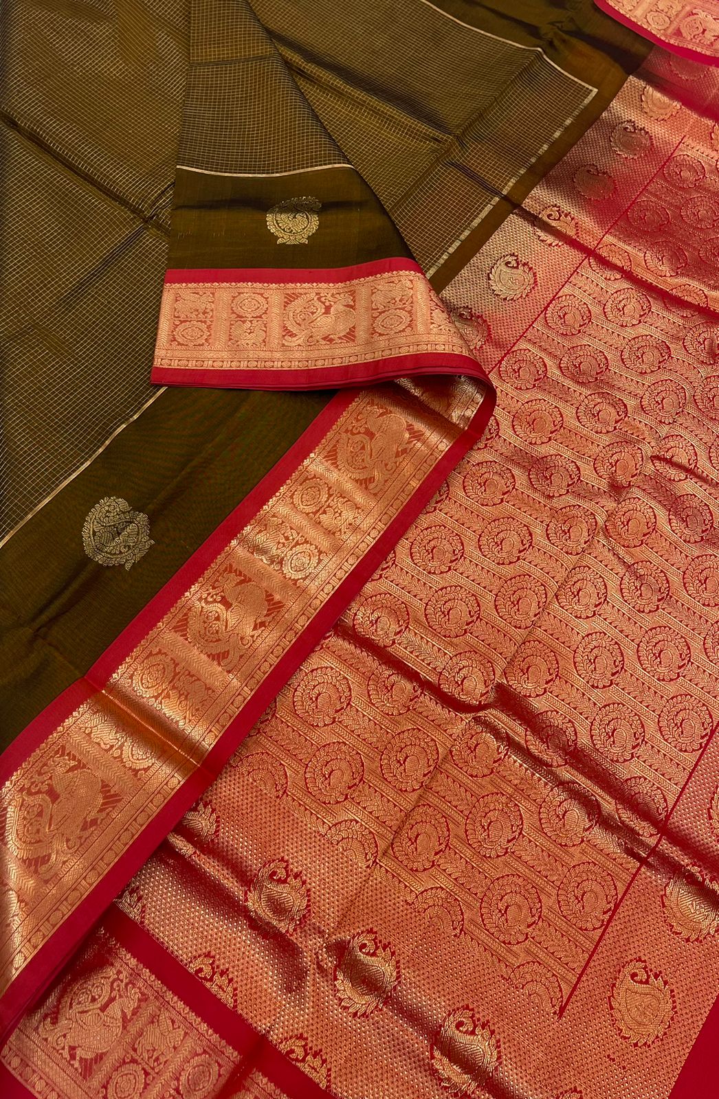 Kanchi Silk Cotton Sarees | Mutthukattam X Manga butta | Mustard brown x Red | Special Weave